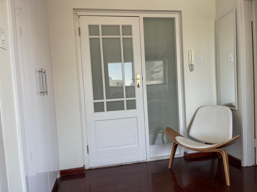 1 Bedroom Property for Sale in Sea Point Western Cape